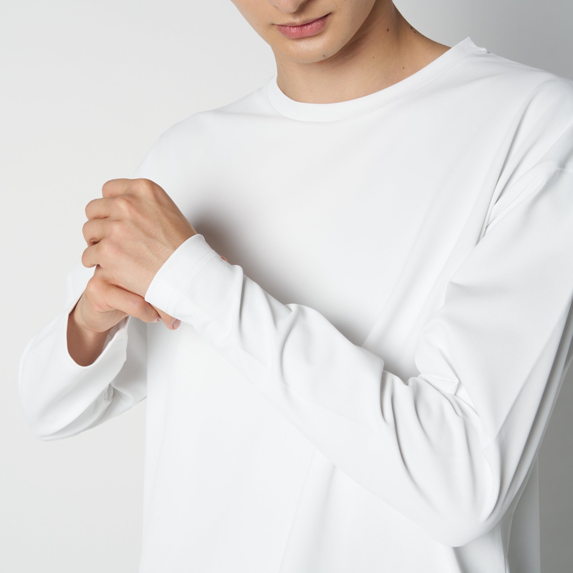 MOON-TECH® Oversized Long-Sleeve T-Shirt (Collaboration with WWS)