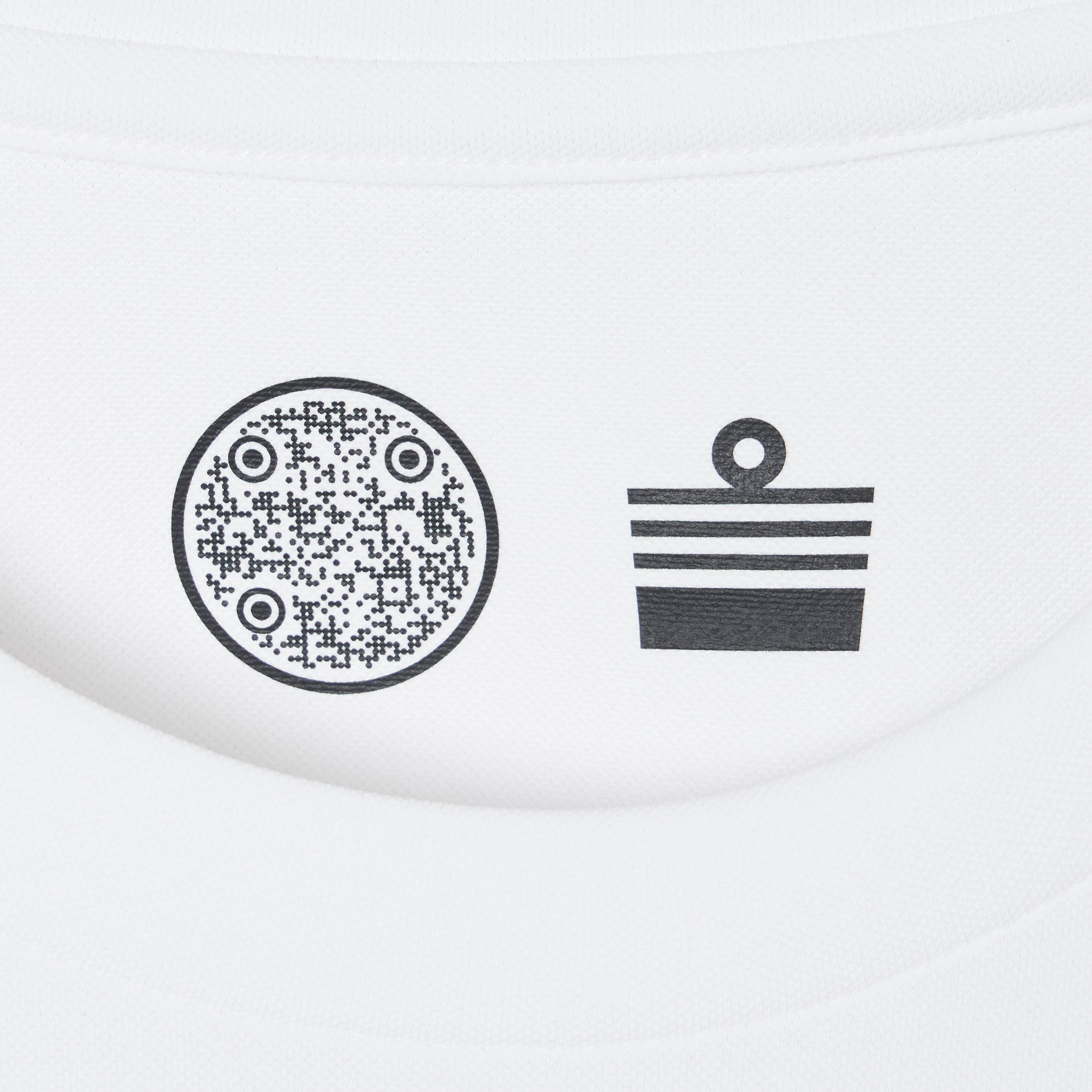 Moontech Pocket T-shirt (Collaboration with Admiral)