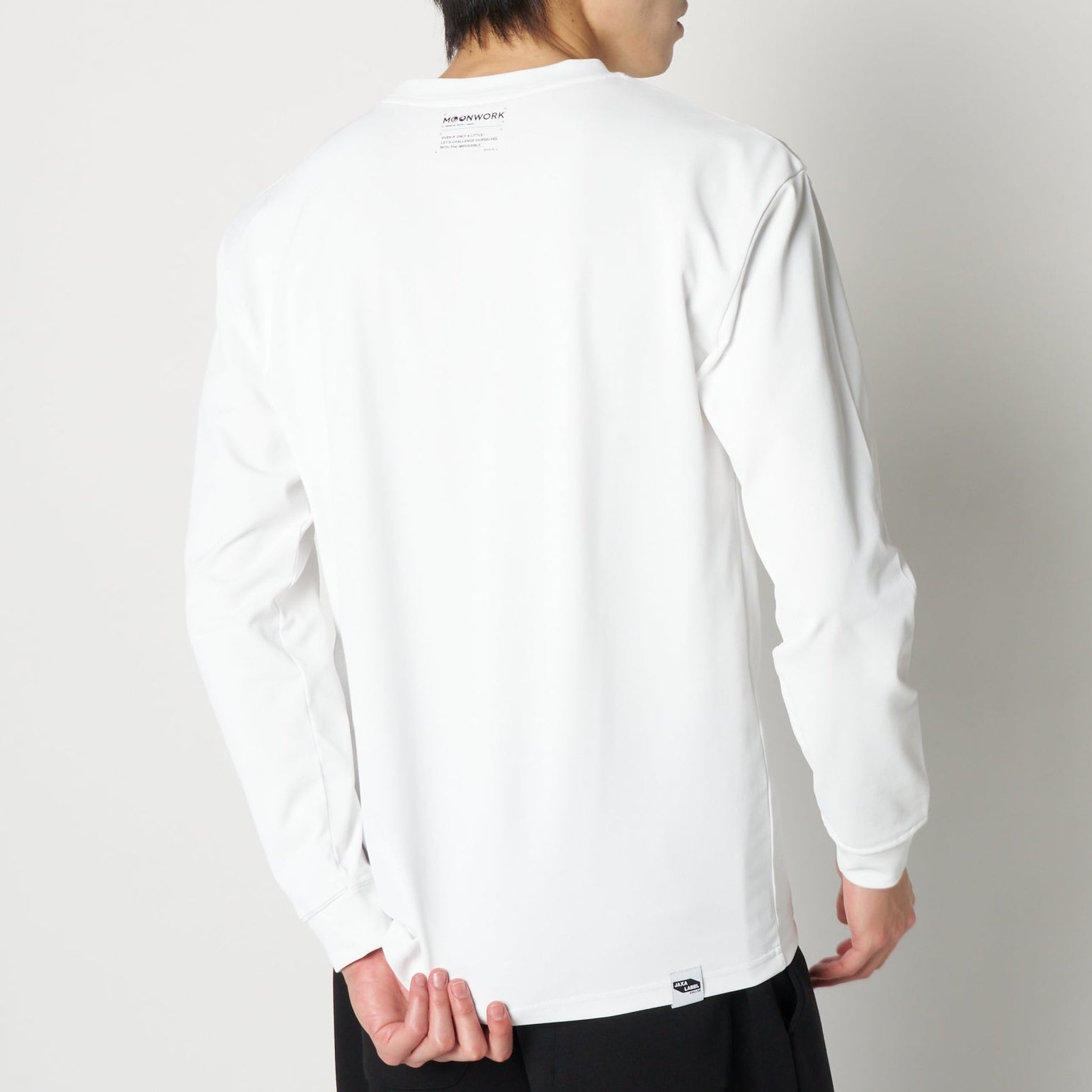 宇宙兄弟　MOONRAKERS 長袖シャツ ホワイト Lサイズ MOONWORKシリーズ】 ロングスリーブTシャツ（Collaboration with 宇宙