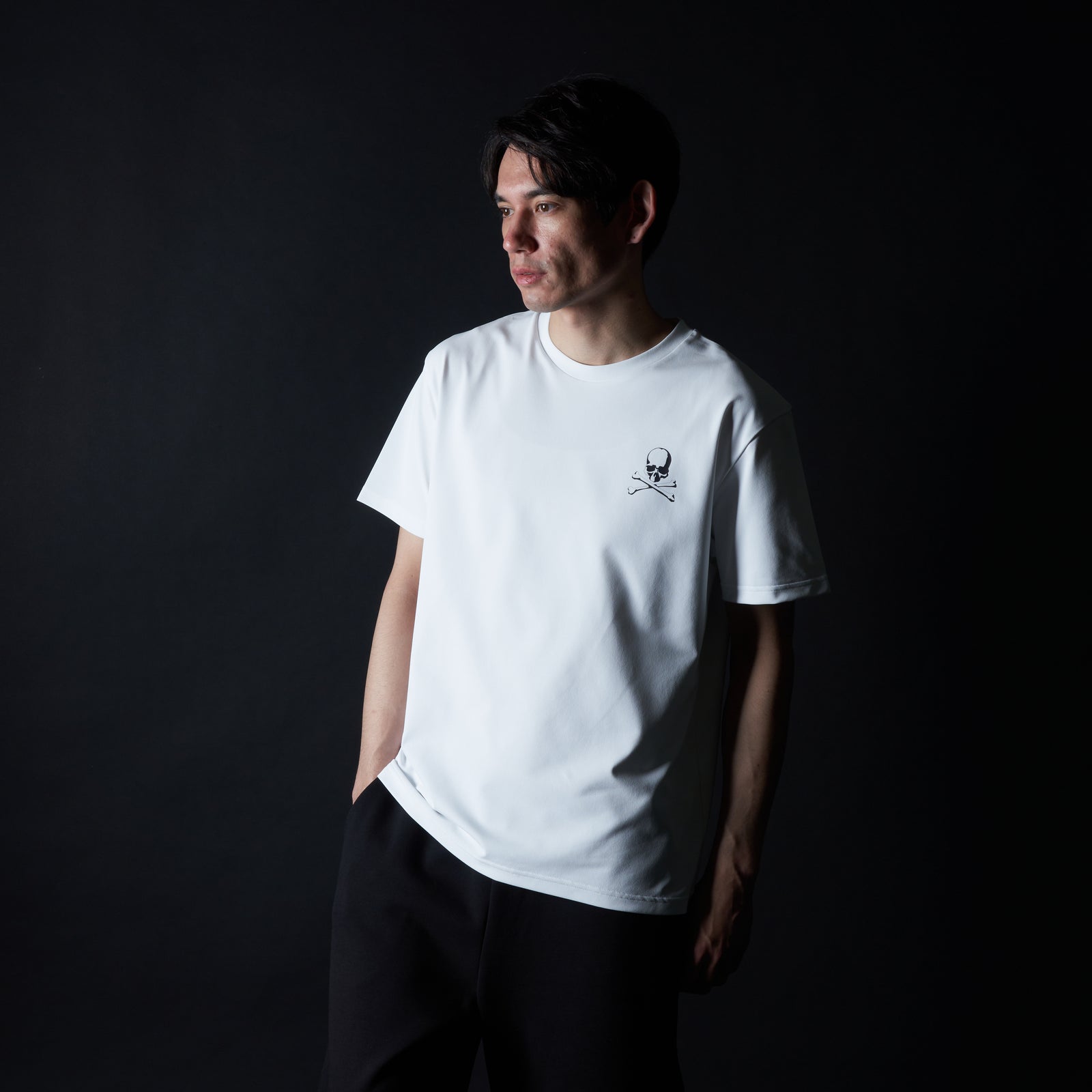 新品Black&White スポーツシャツ M 新品Black&White スポーツシャツ M 刺繍Tシャツ｜メンズ