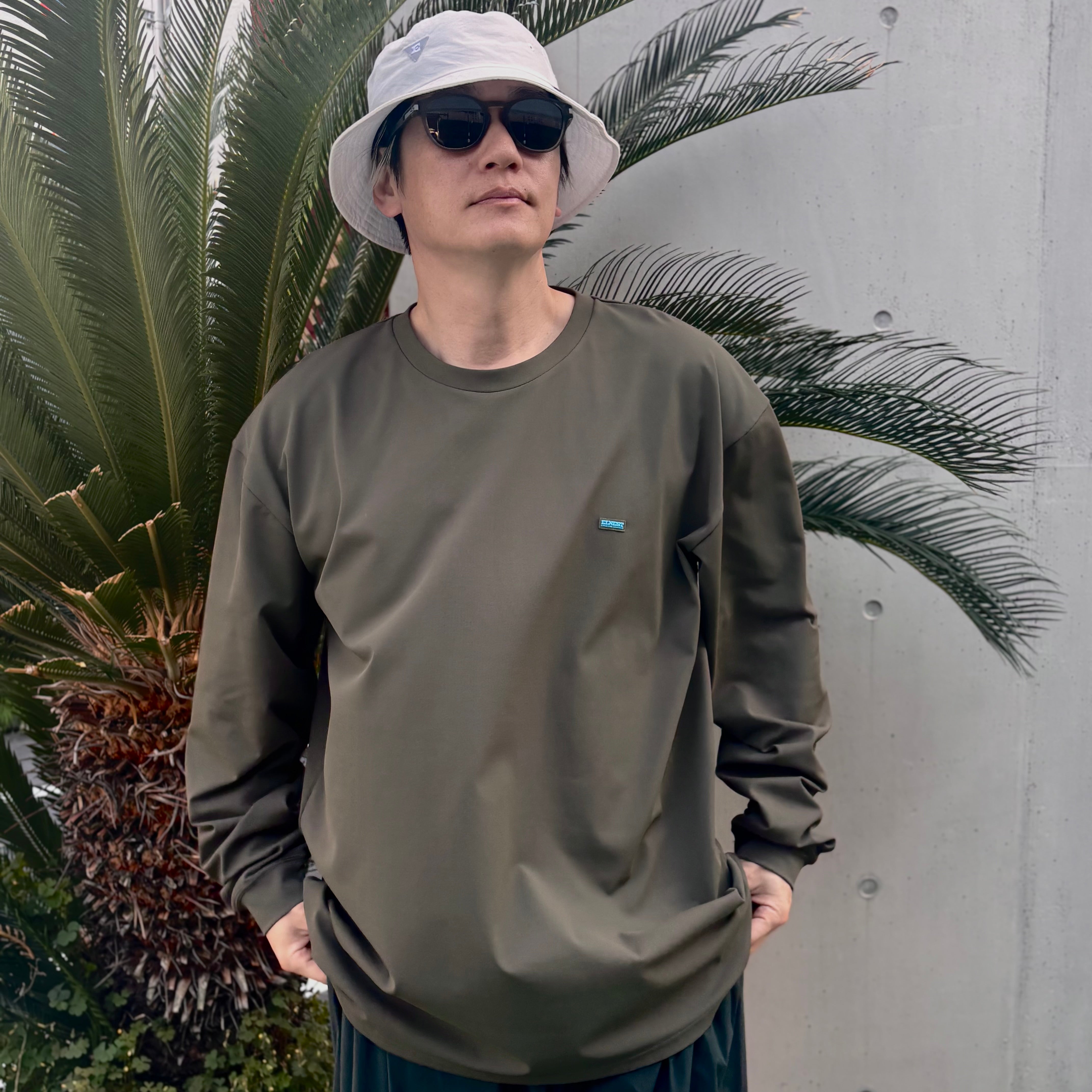 ELNEST MOON L/S TEE (Collaboration with ELNEST CREATIVE ACTIVITY)